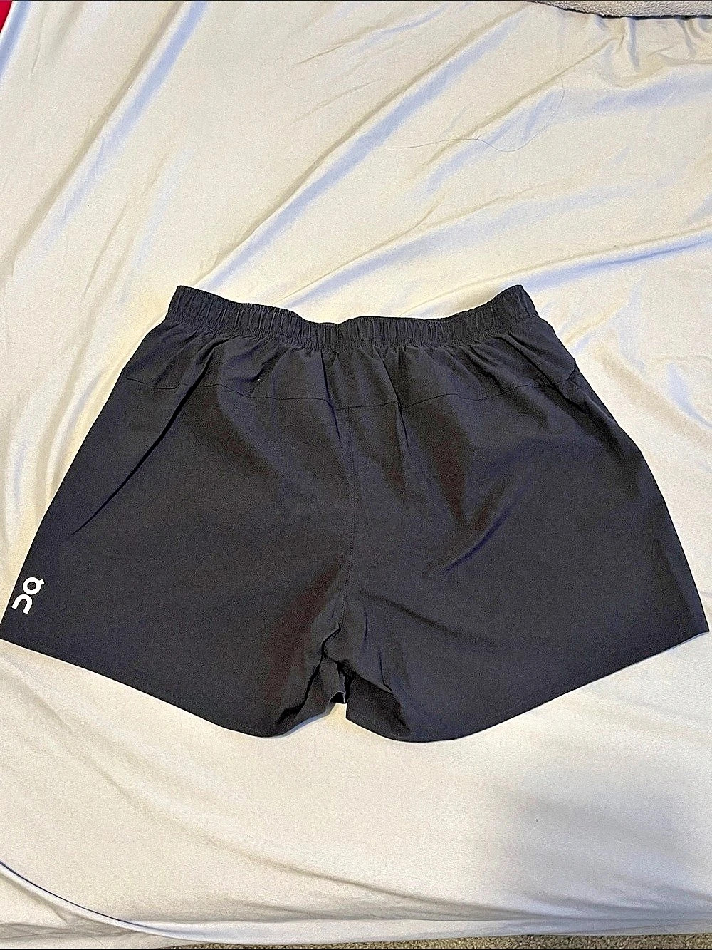 On Essential Shorts Athletic Shorts in Black Size Small Like New